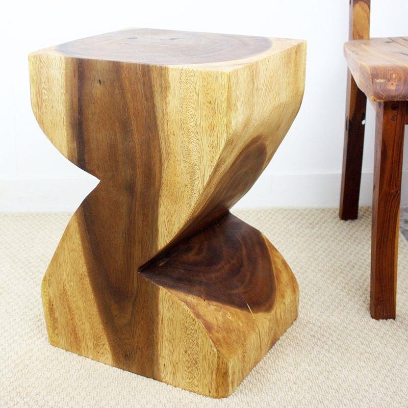 Haussmann Zat 20" H - Walnut