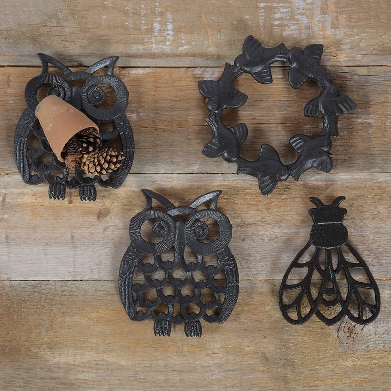 Bee Trivet - Cast Iron - Black - Set Of 4 By HomArt